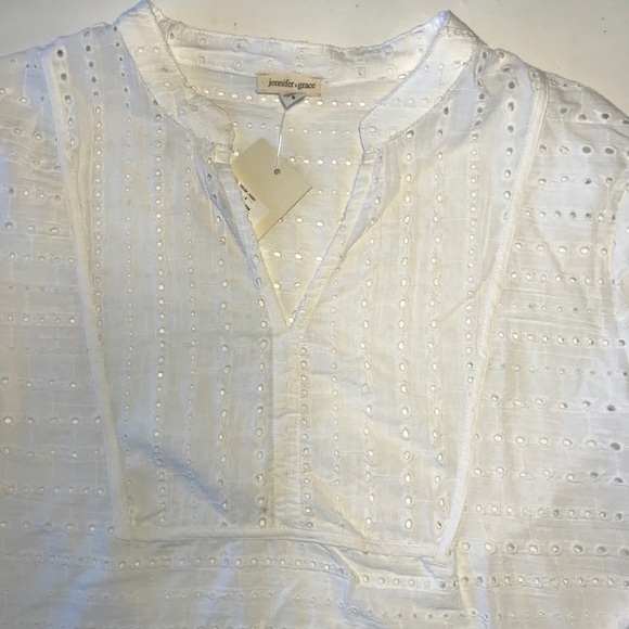 Jennifer&Grace Top White Eyelet Bell Sleeve Small - Picture 3 of 9